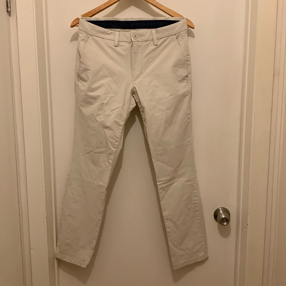 Vineyard Vines (30”x30”) - Picture 13 of 14